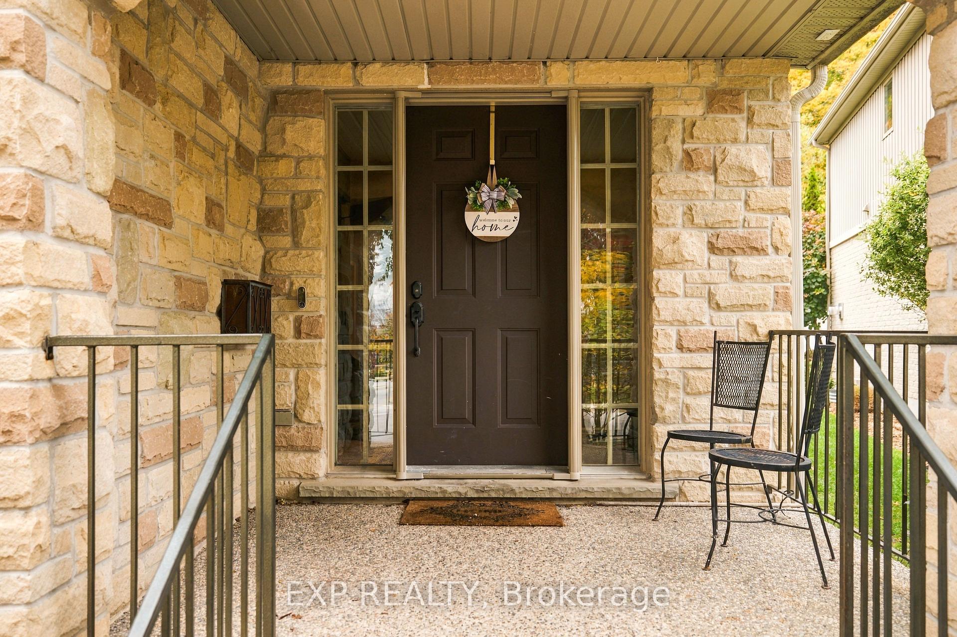 Photo 5 of 697 Rhine Fall Drive, Waterloo — HOMEH