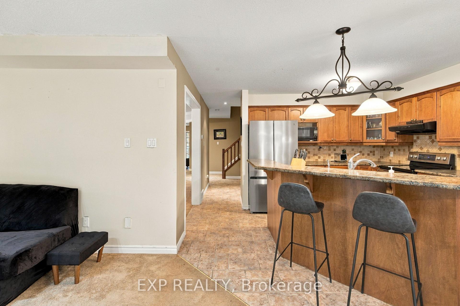 Photo 20 of 697 Rhine Fall Drive, Waterloo — HOMEH