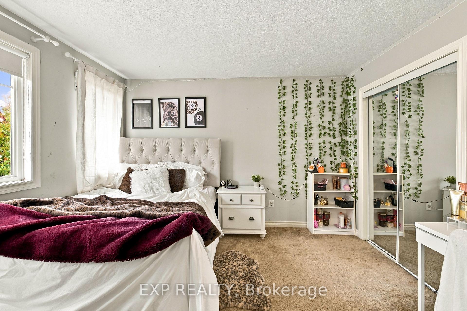 Photo 27 of 697 Rhine Fall Drive, Waterloo — HOMEH