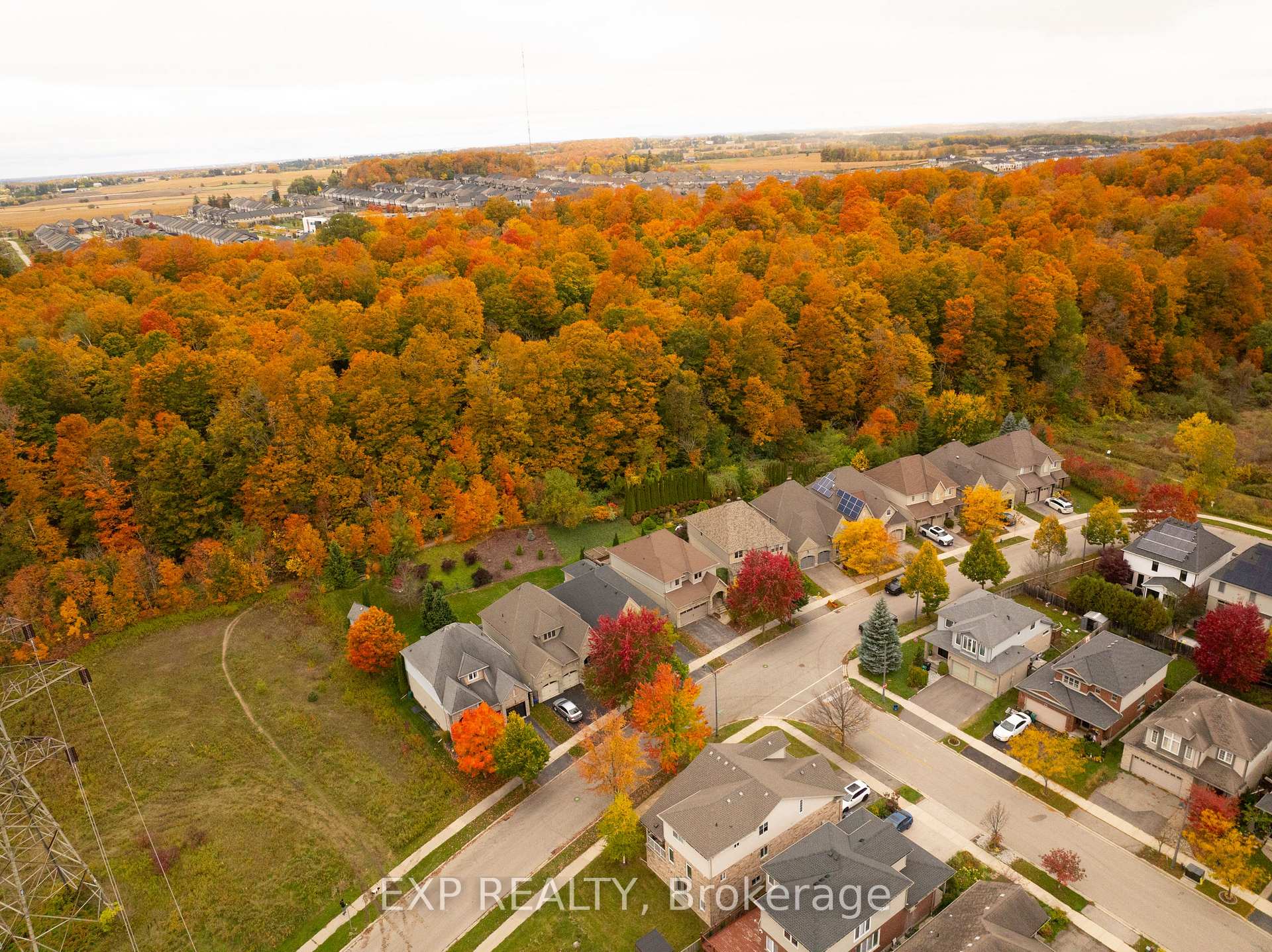 Photo 45 of 697 Rhine Fall Drive, Waterloo — HOMEH