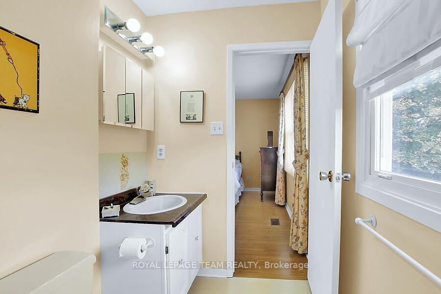 Photo 25 of 31 Ross Street, Smiths Falls, Smiths Falls — HOMEH