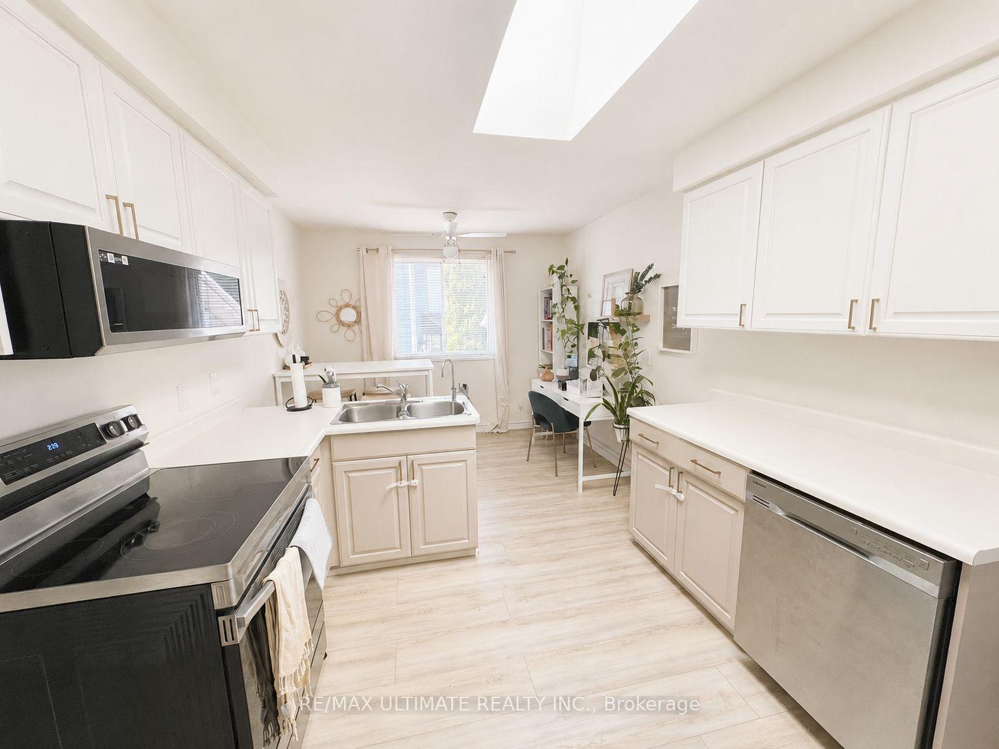 Photo 7 of 12 Stoney Brook Crescent, St. Catharines, Grapeview — HOMEH
