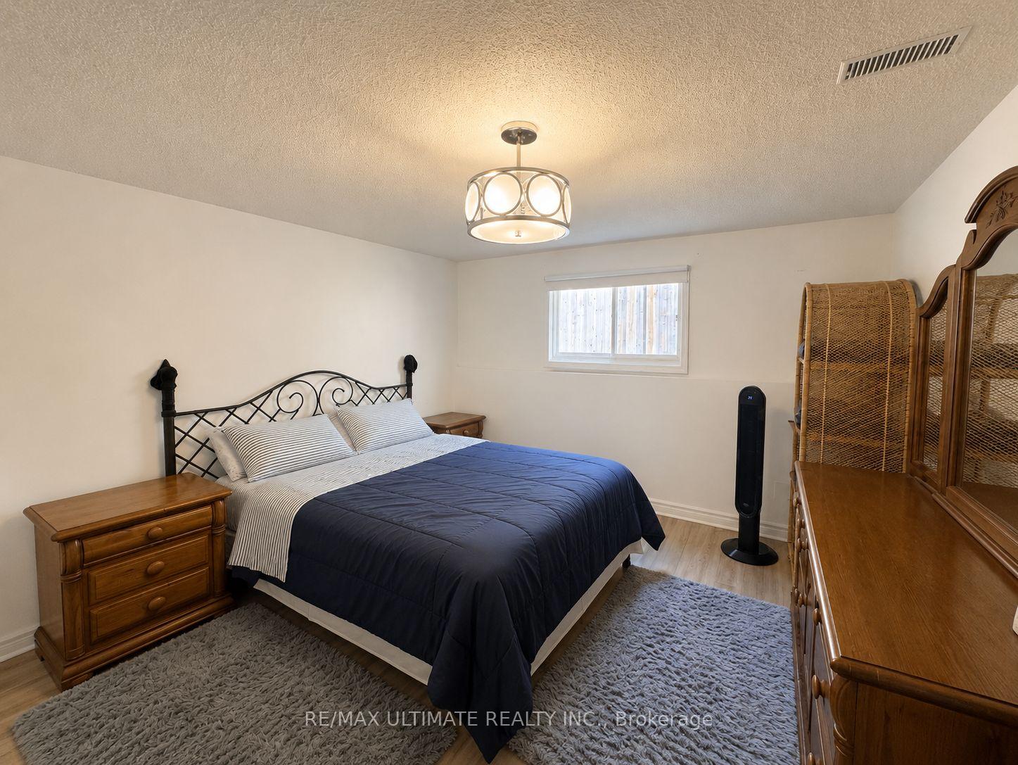 Photo 20 of 12 Stoney Brook Crescent, St. Catharines, Grapeview — HOMEH
