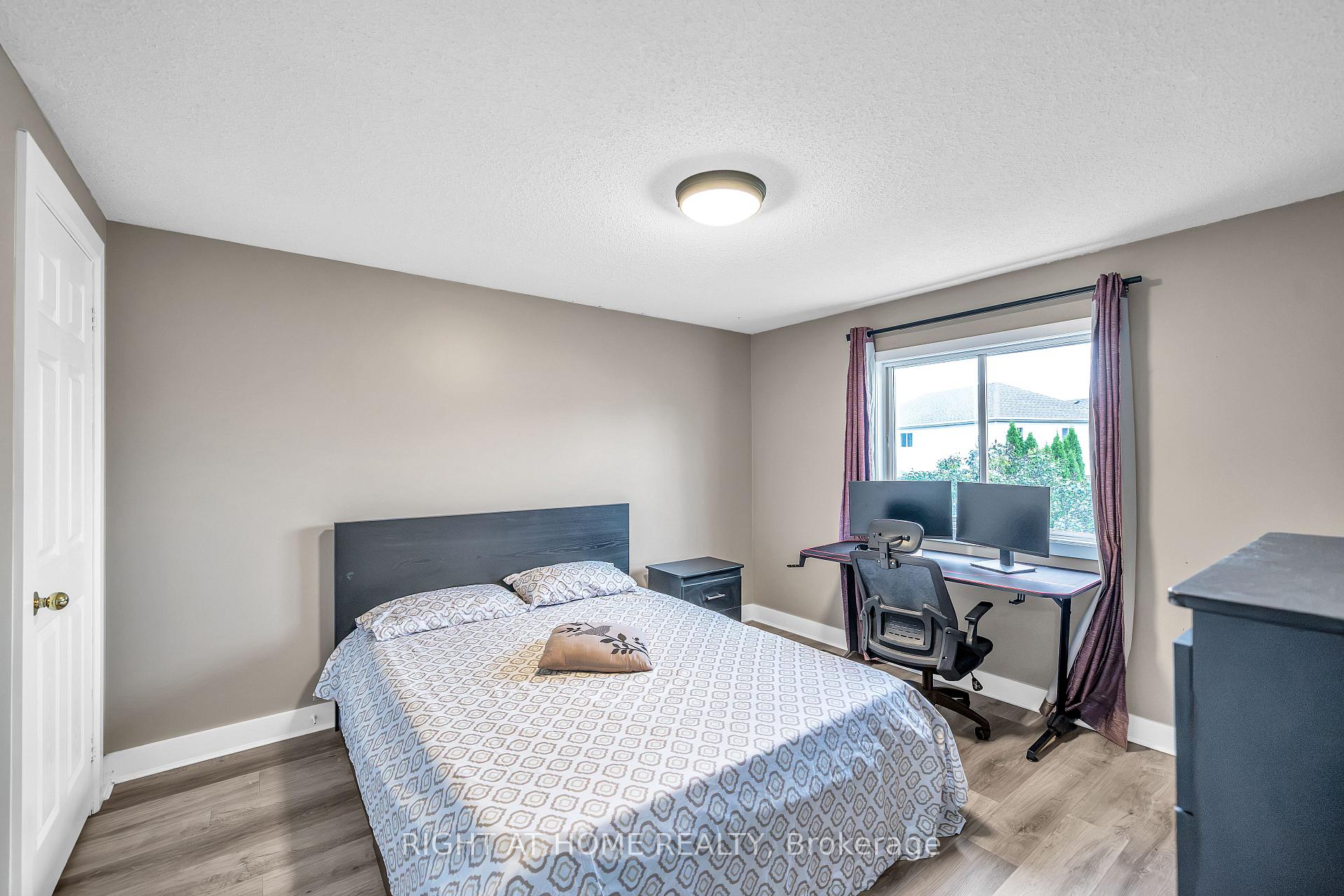 Photo 23 of 635 Longworth Avenue, Clarington, Bowmanville — HOMEH