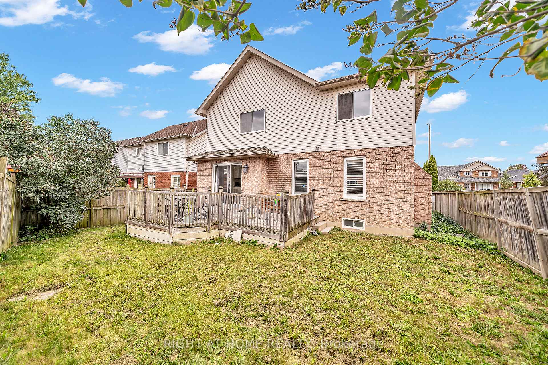 Photo 24 of 635 Longworth Avenue, Clarington, Bowmanville — HOMEH