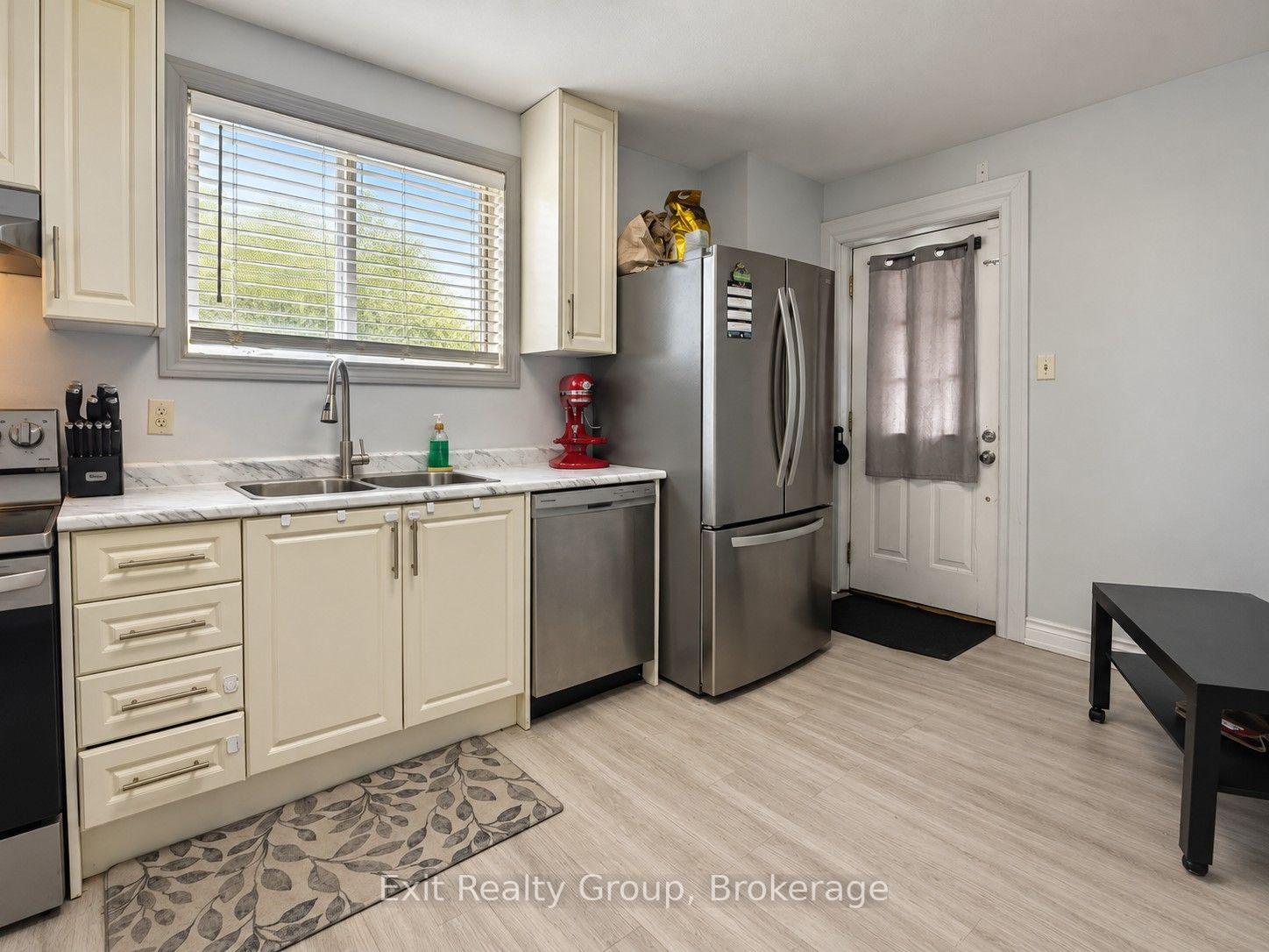 Photo 6 of 19 Cedar Street, Belleville, Belleville Ward — HOMEH