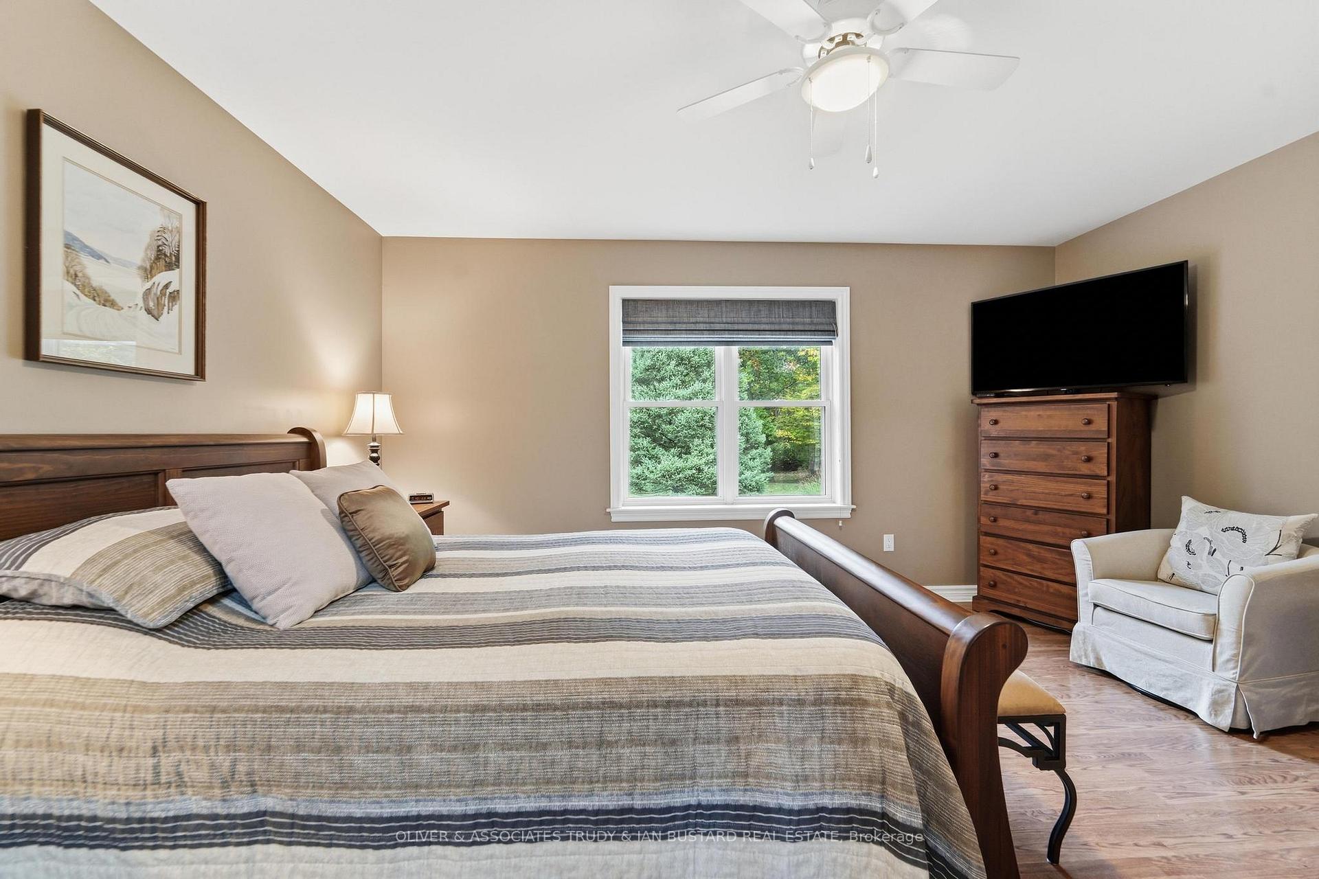 Photo 20 of 10075 Jennison Crescent, Lambton Shores, Grand Bend — HOMEH