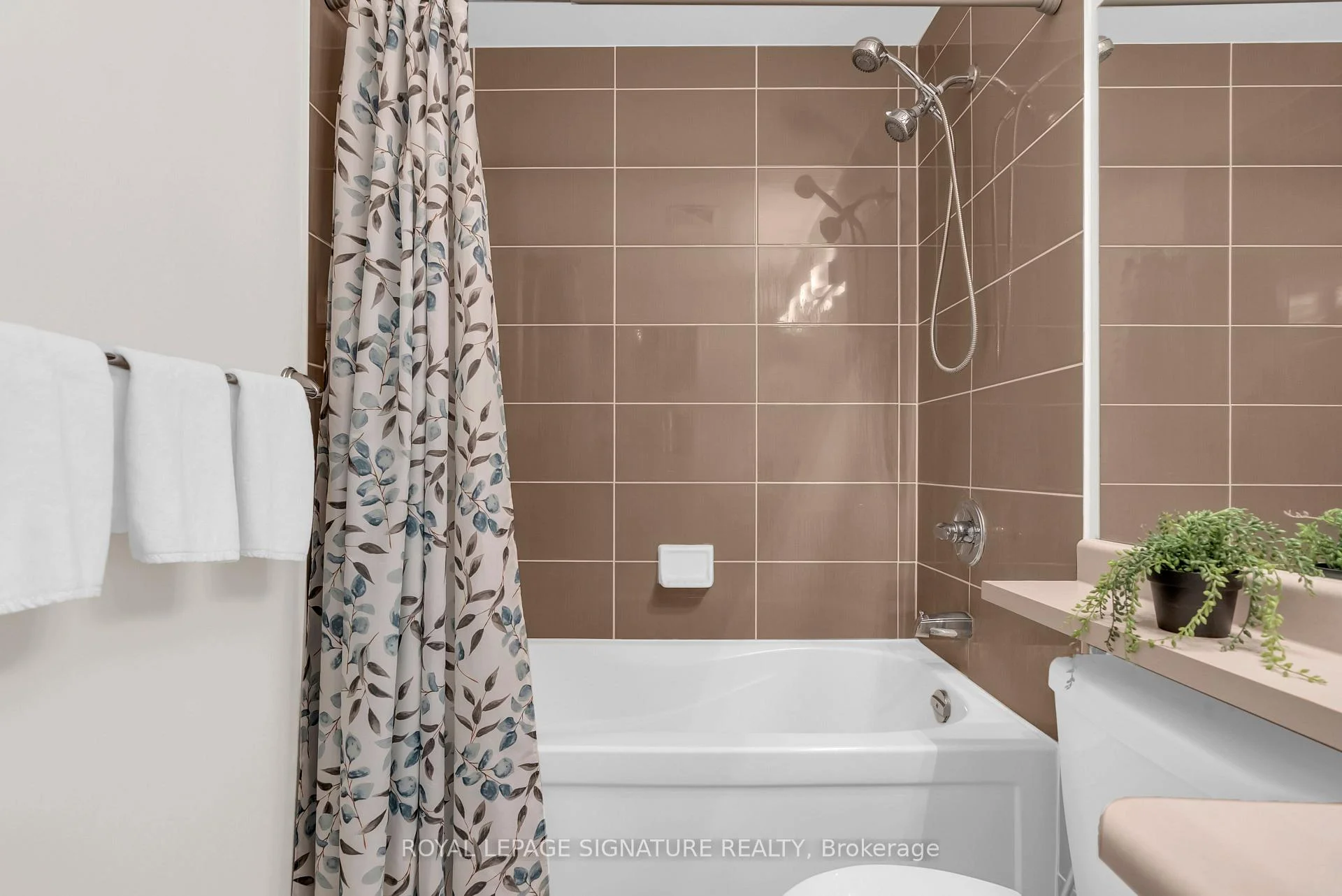 Photo 22 of Unit 2505, 3525 Kariya Drive, Mississauga, Fairview — HOMEH