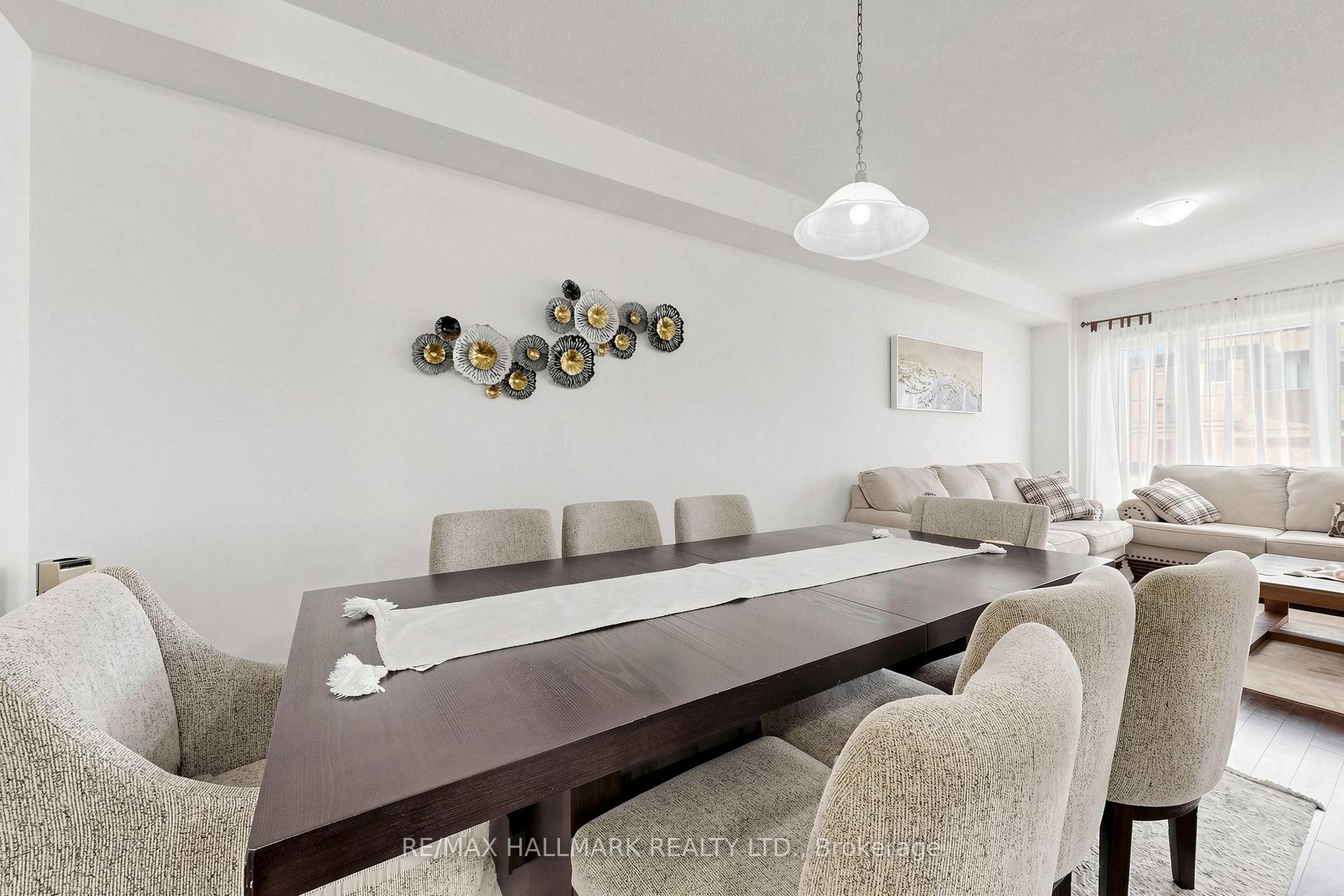 Photo 21 of 37 Velvet Drive, Whitby, Rural Whitby — HOMEH