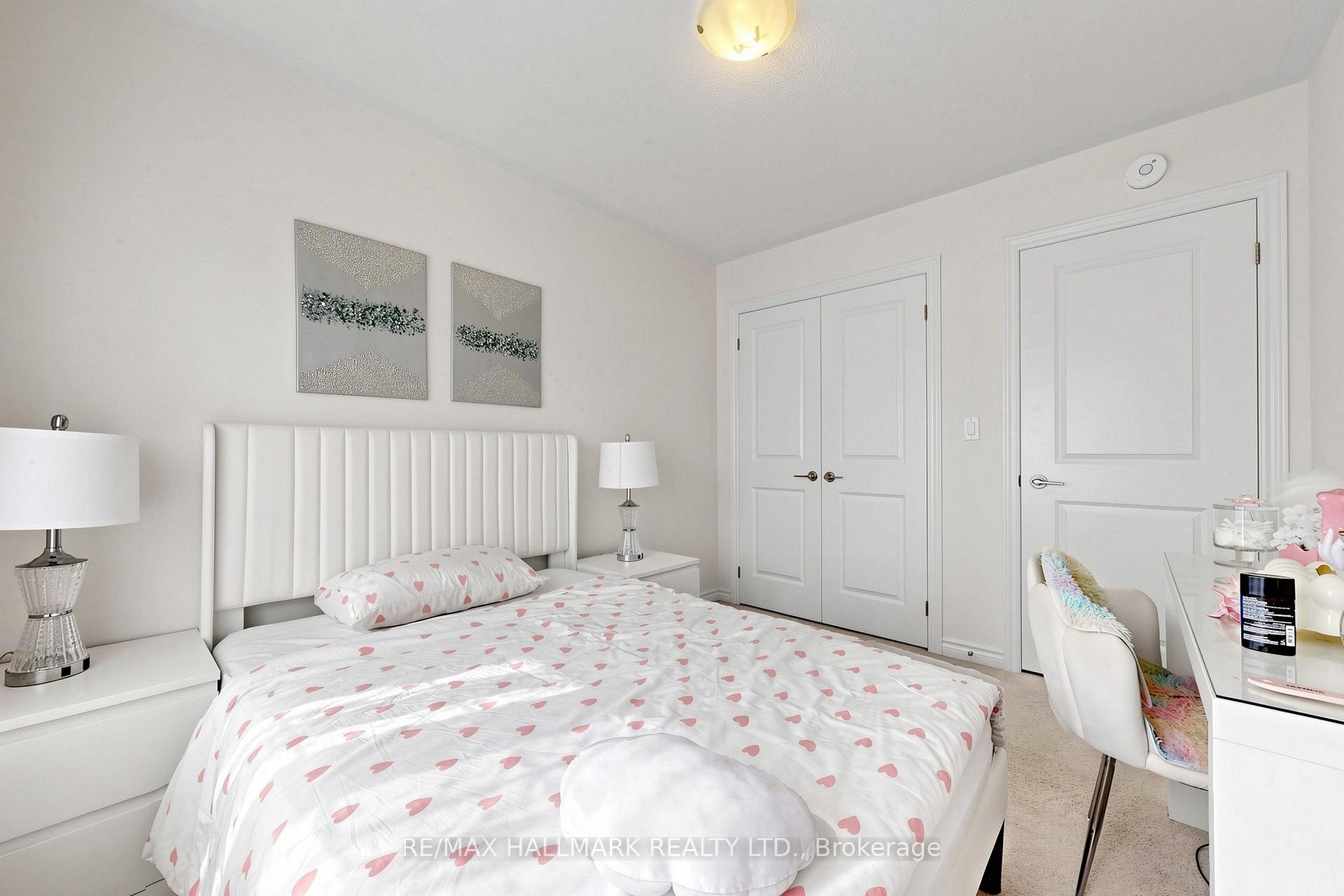 Photo 26 of 37 Velvet Drive, Whitby, Rural Whitby — HOMEH