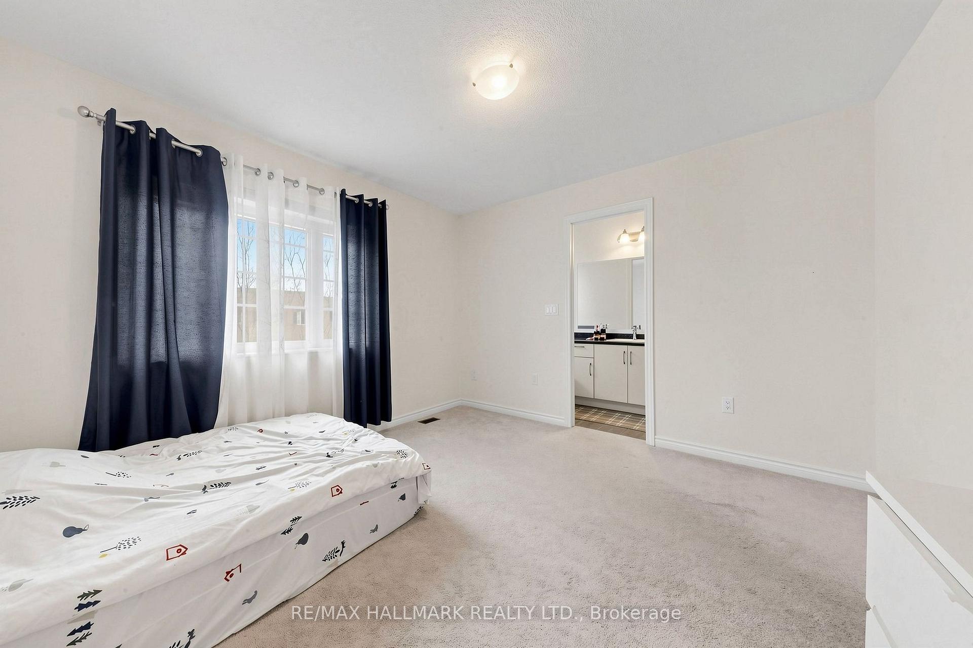 Photo 34 of 37 Velvet Drive, Whitby, Rural Whitby — HOMEH