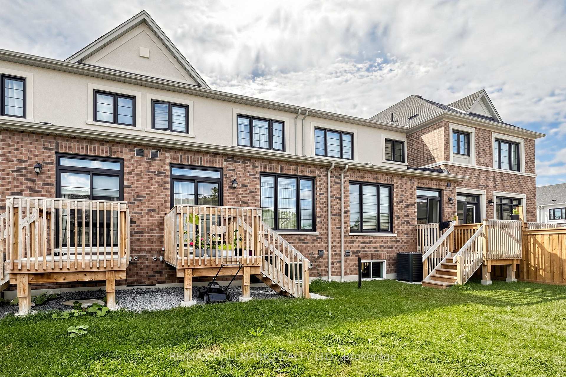 Photo 42 of 37 Velvet Drive, Whitby, Rural Whitby — HOMEH