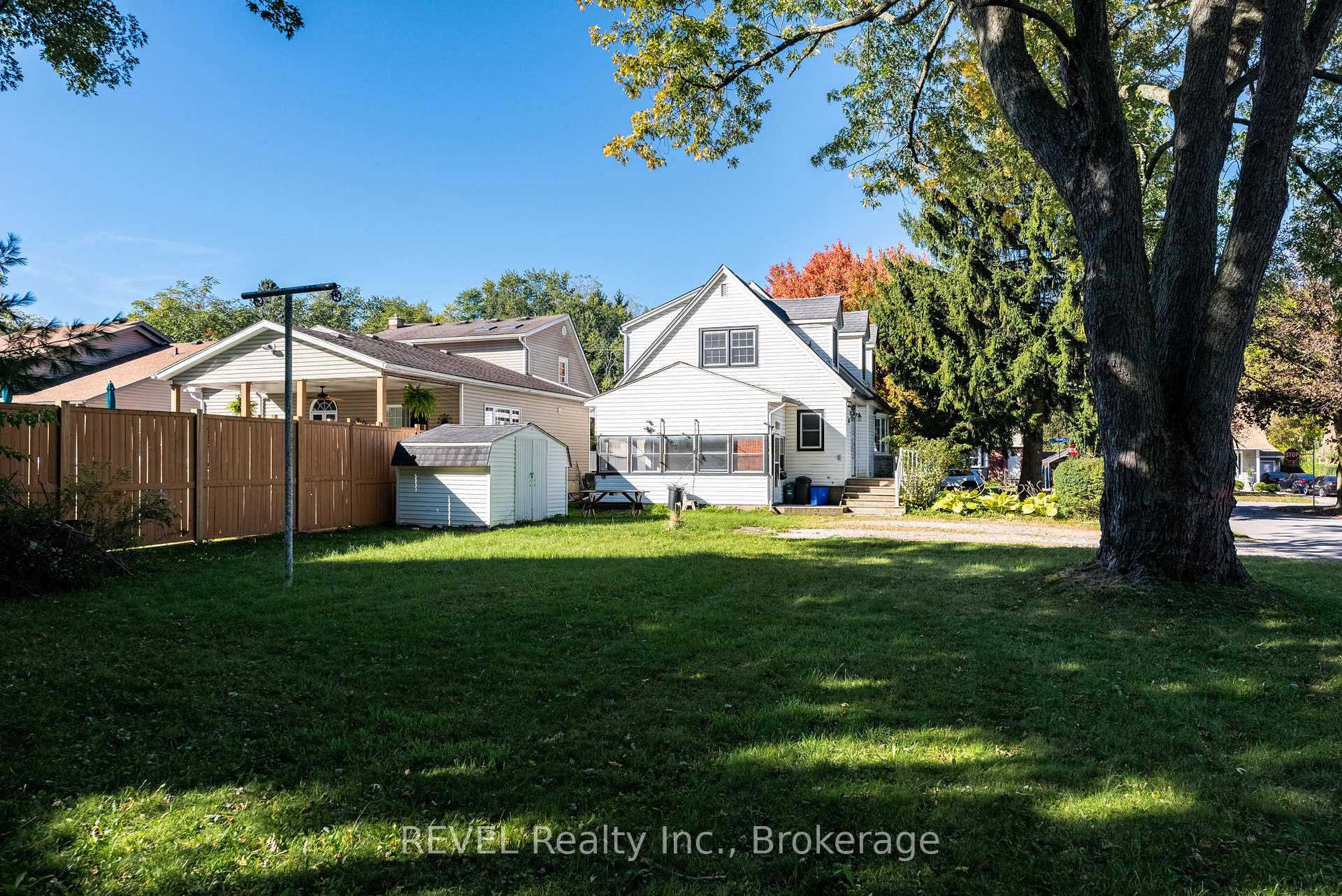 Photo 46 of 7044 Leeming Street, Niagara Falls, Hospital — HOMEH