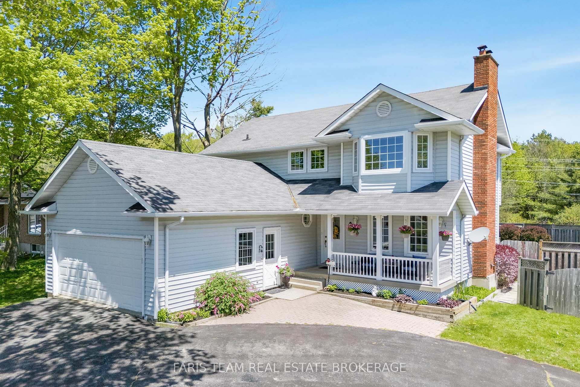 Photo 2 of 1 Hallen Drive, Penetanguishene — HOMEH