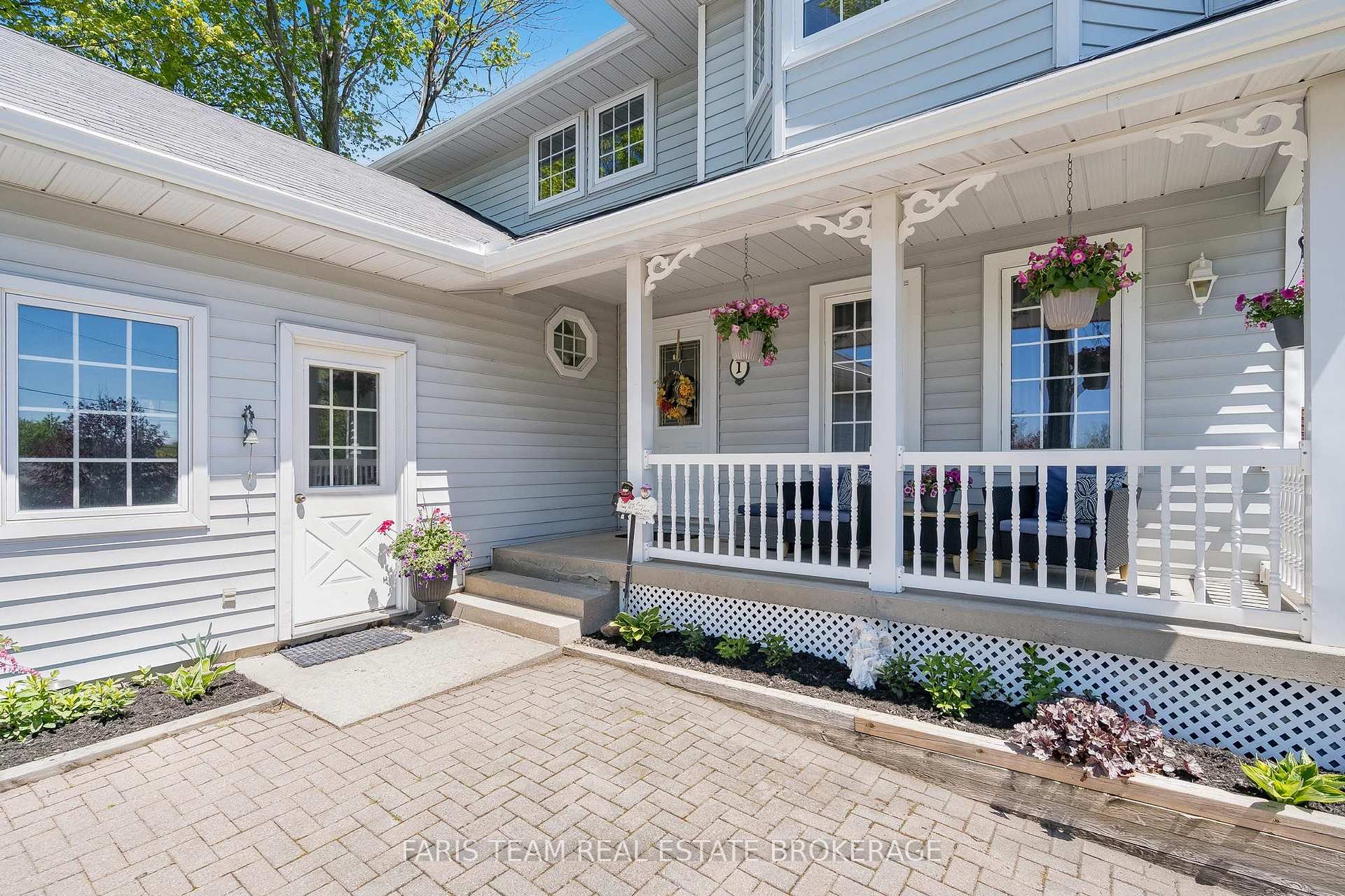 Photo 4 of 1 Hallen Drive, Penetanguishene — HOMEH