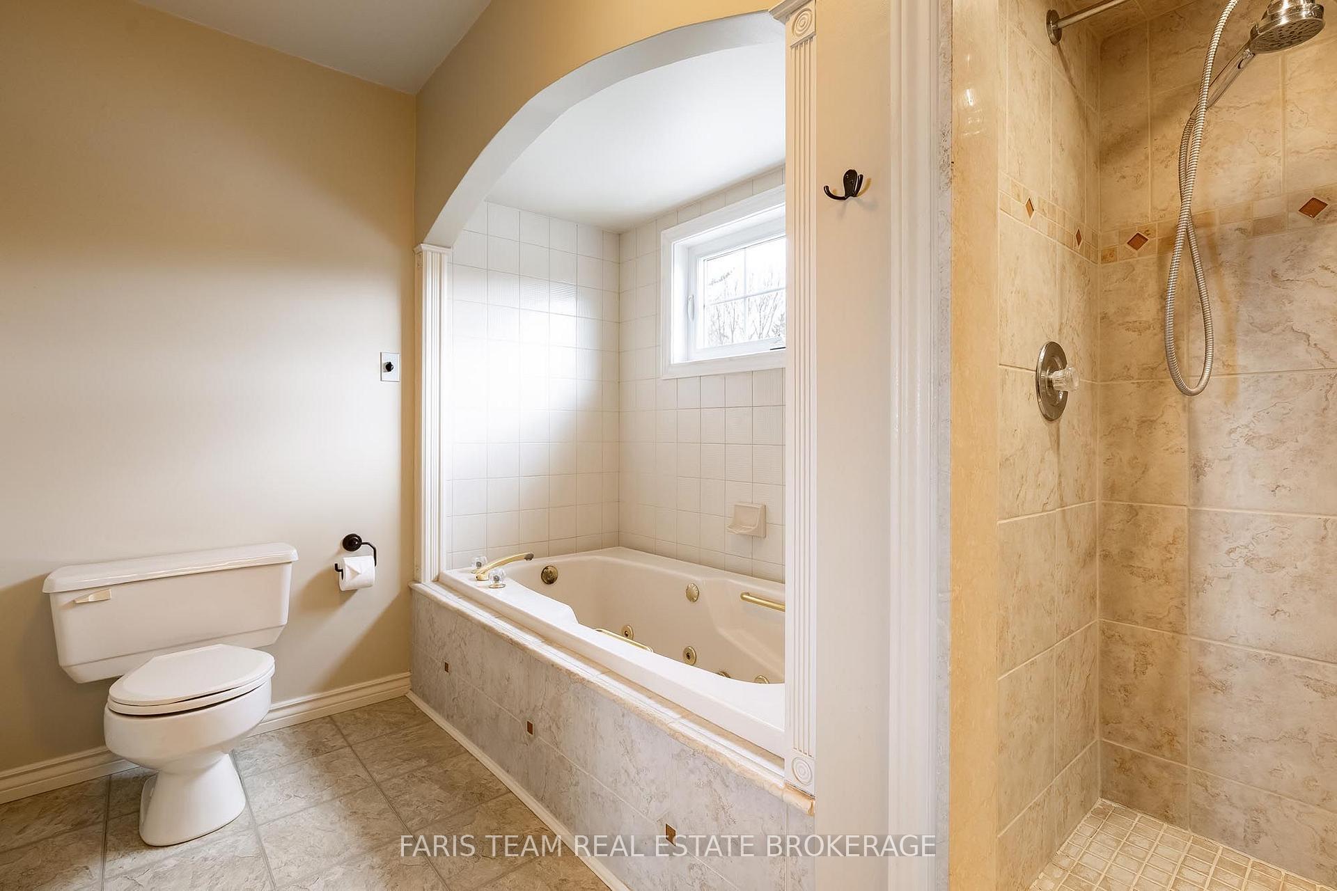 Photo 23 of 1 Hallen Drive, Penetanguishene — HOMEH