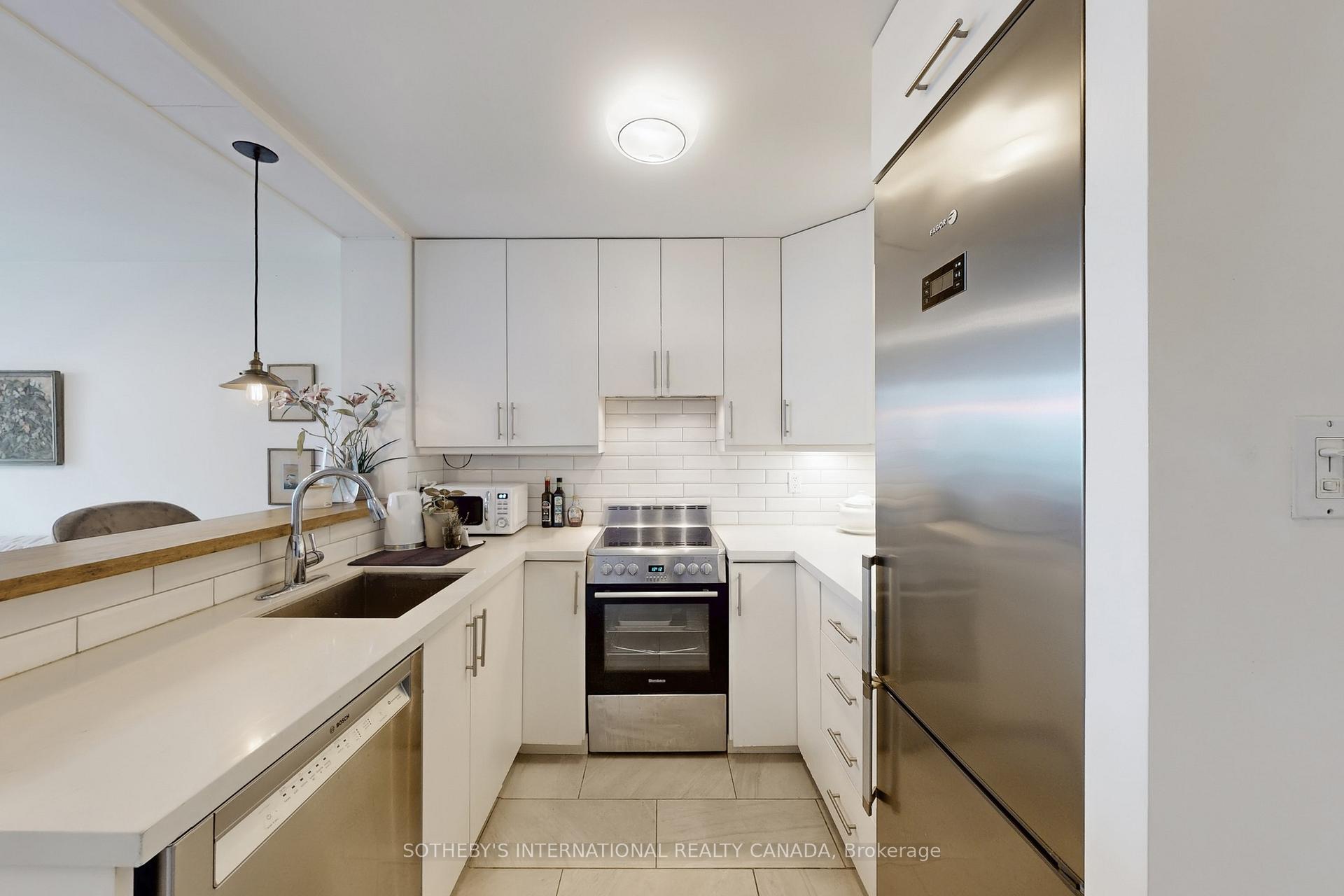 Photo 12 of Unit 501, 109 Front Street E, Toronto, Waterfront Communities — HOMEH