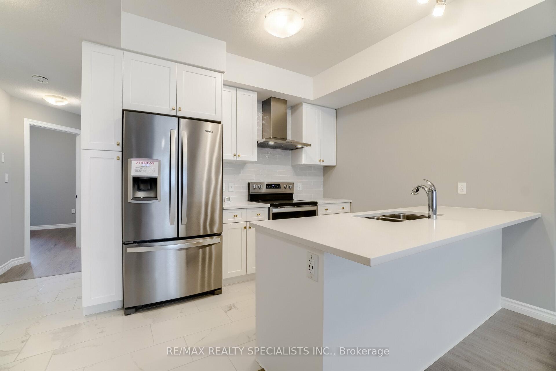 Photo 3 of 120 Wheat Lane, Kitchener, Huron Park — HOMEH