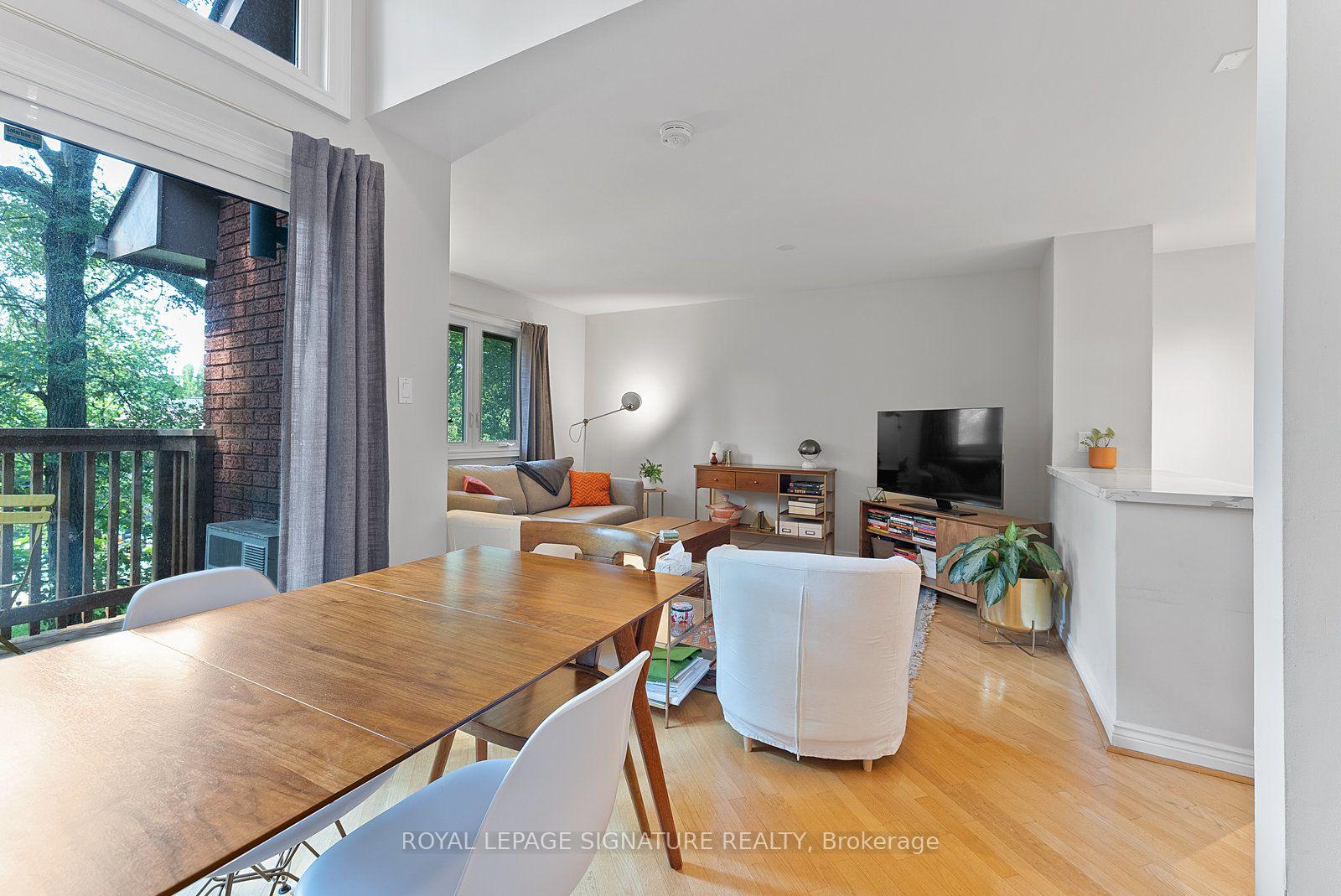 Photo 3 of Unit 2, 359 Albany Avenue, Toronto, The Annex — HOMEH