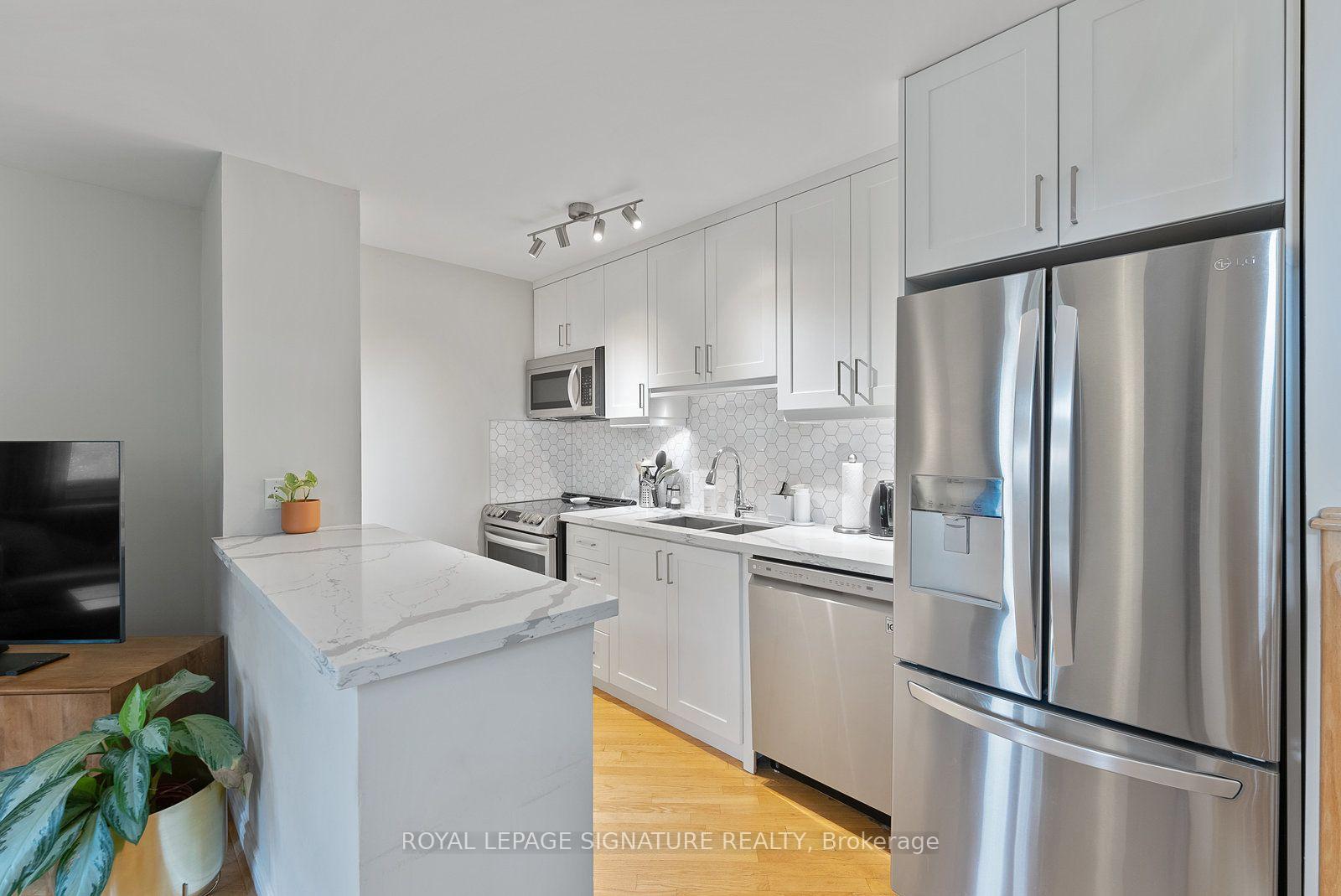 Photo 11 of Unit 2, 359 Albany Avenue, Toronto, The Annex — HOMEH