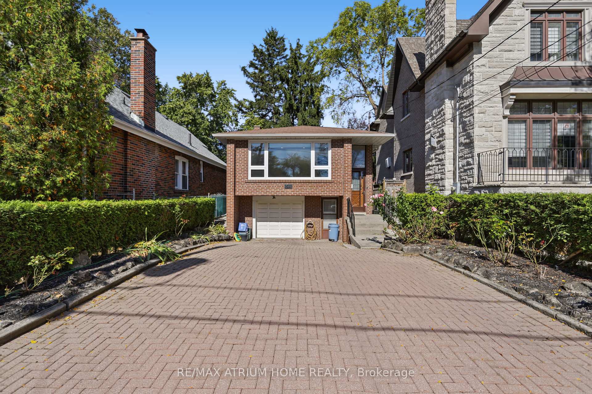 Front of 54 Kingsdale Avenue