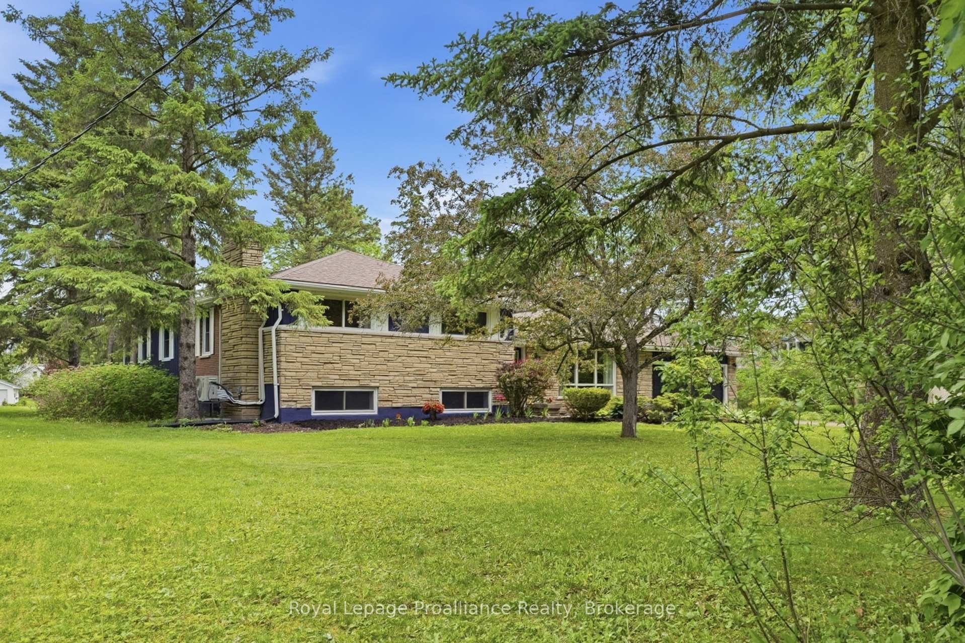 Photo 4 of 51 Selena Avenue, Belleville, Belleville Ward — HOMEH