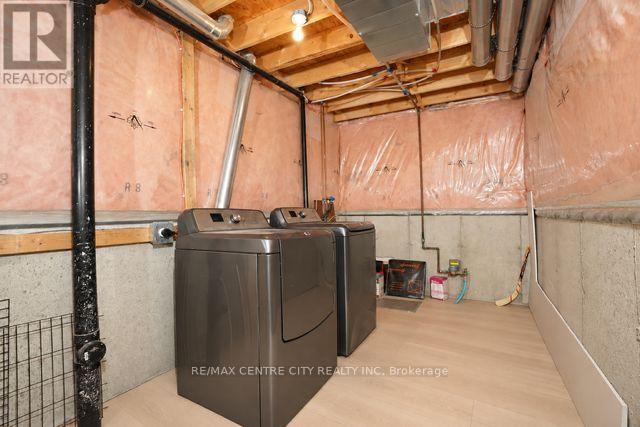 Photo 38 of 521 Blackwater Place, London, North C — HOMEH