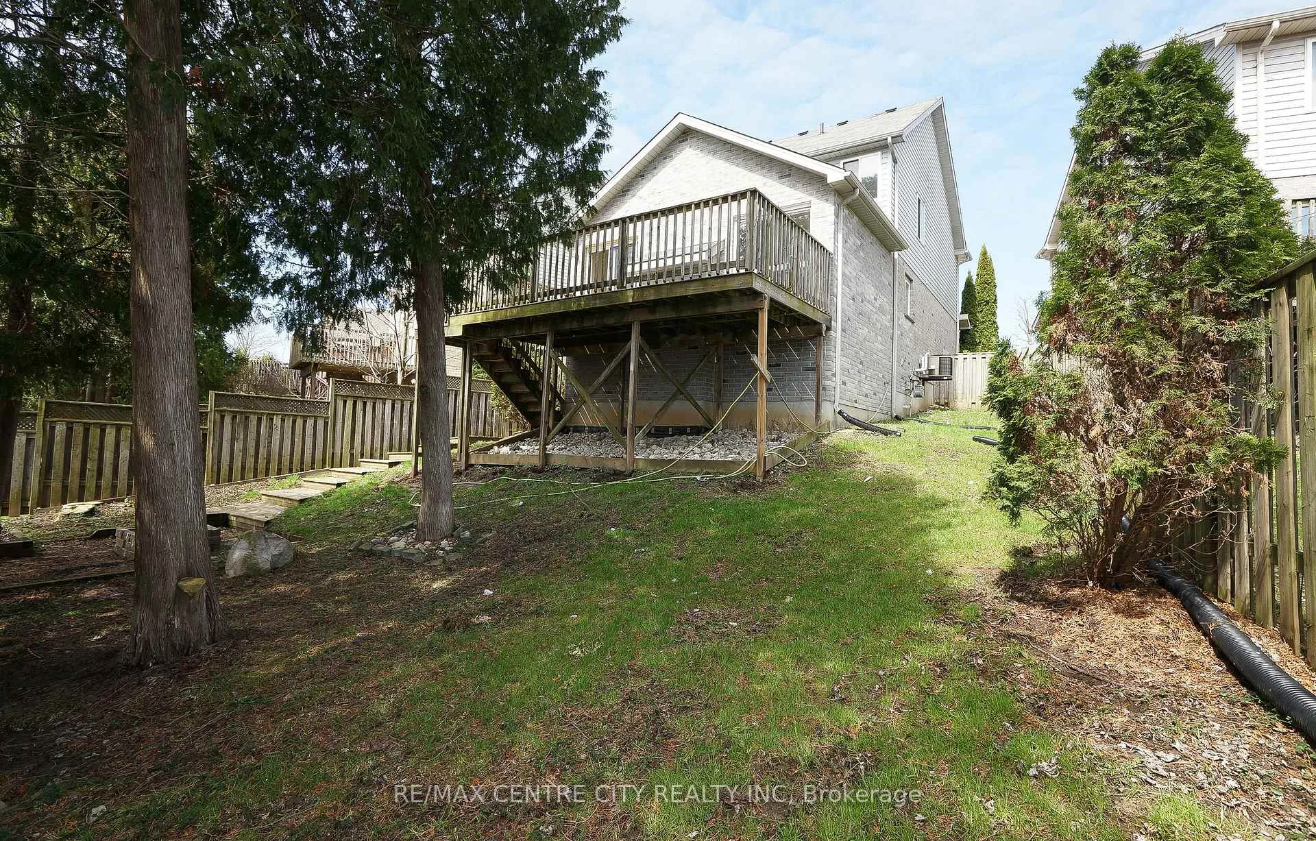 Photo 42 of 521 Blackwater Place, London, North C — HOMEH