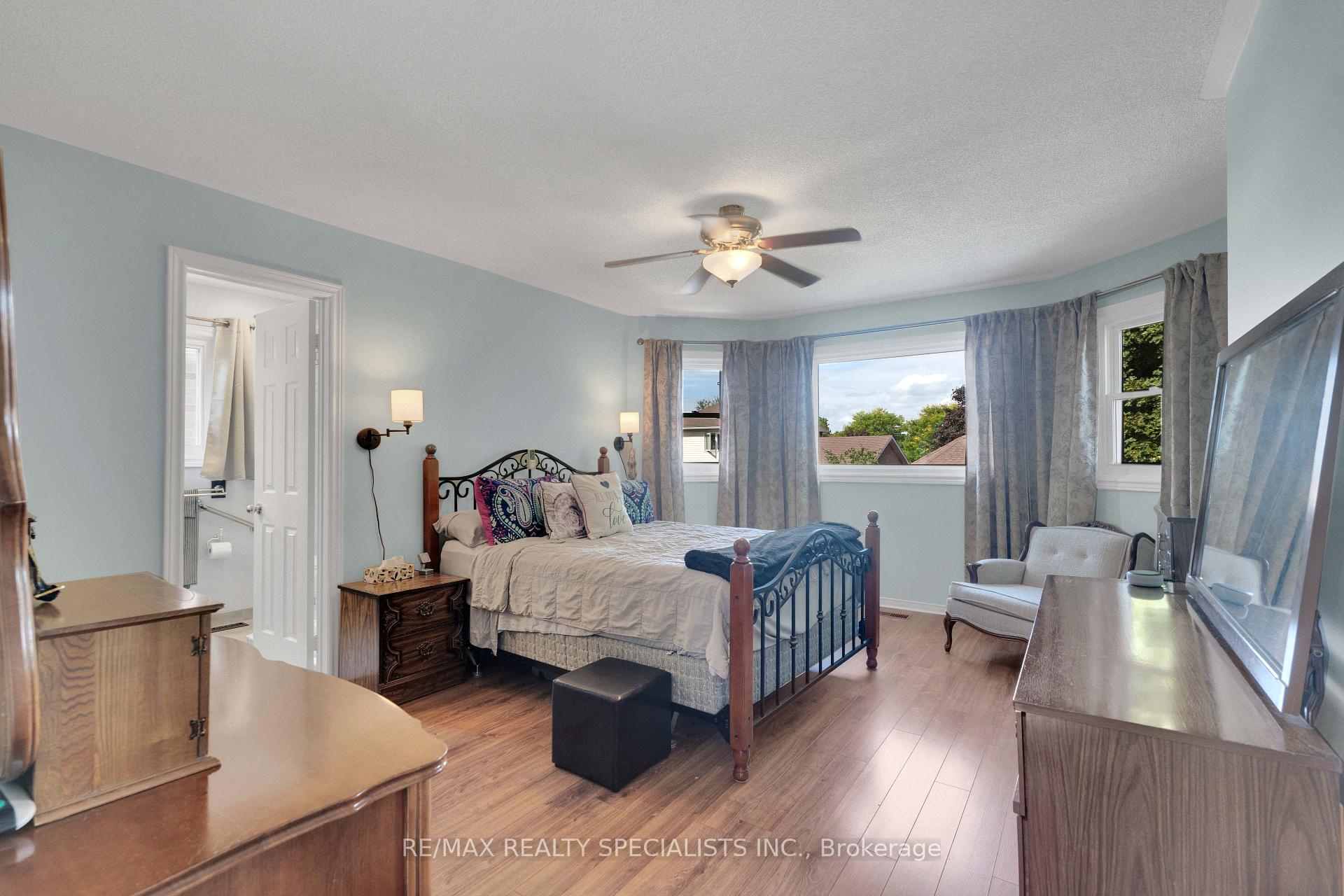 Photo 25 of 20 McCullough Crescent, Halton Hills, Georgetown — HOMEH