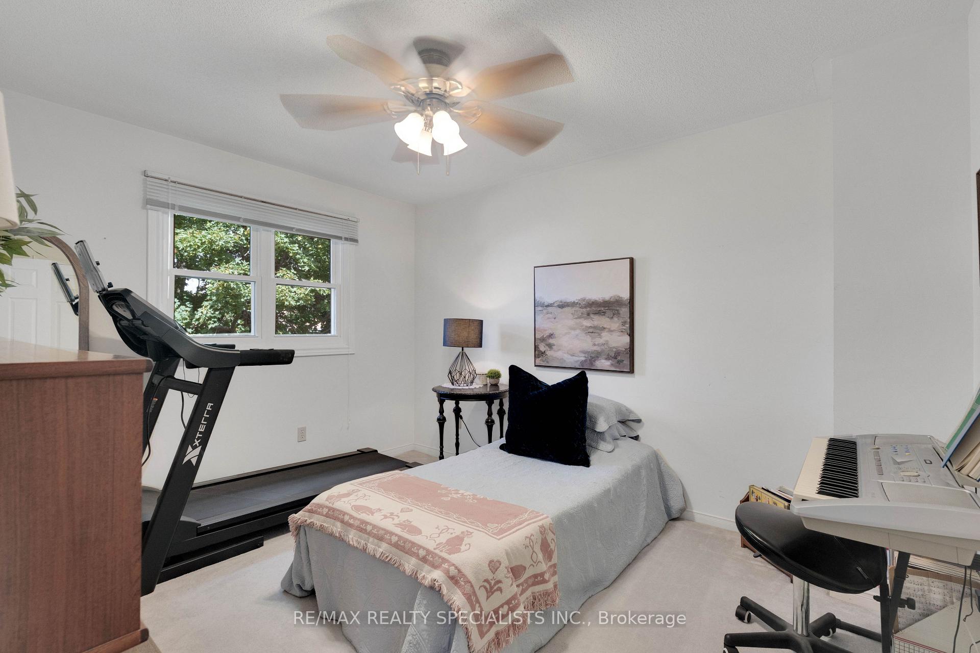Photo 30 of 20 McCullough Crescent, Halton Hills, Georgetown — HOMEH