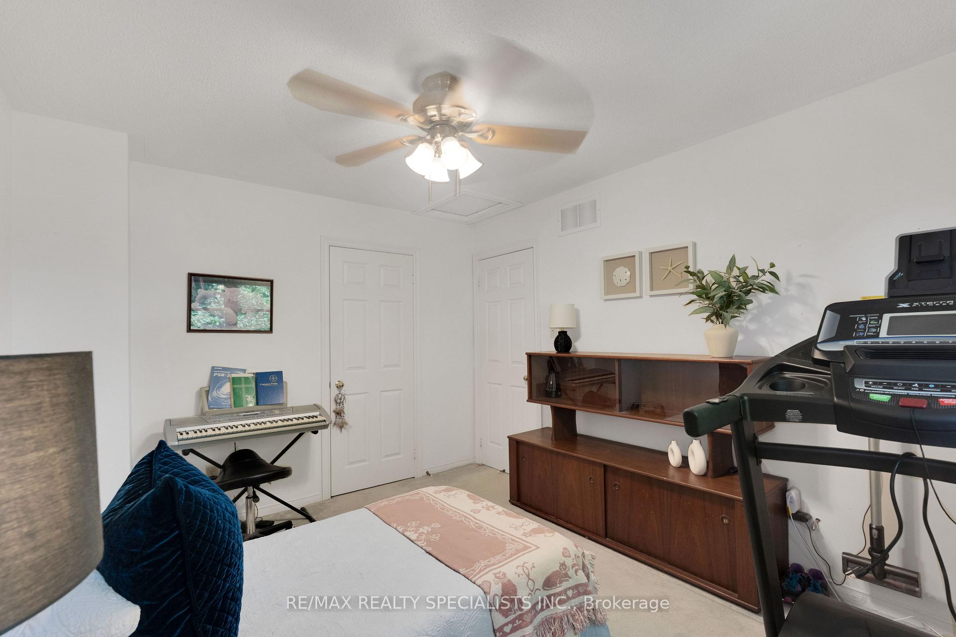 Photo 31 of 20 McCullough Crescent, Halton Hills, Georgetown — HOMEH