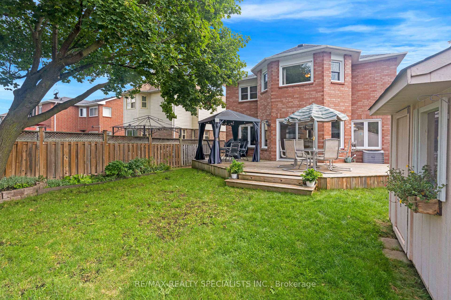 Photo 41 of 20 McCullough Crescent, Halton Hills, Georgetown — HOMEH
