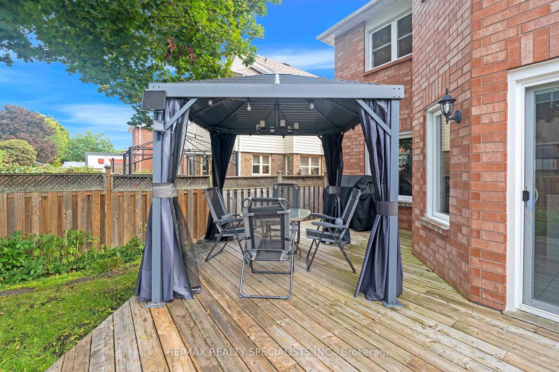 Photo 42 of 20 McCullough Crescent, Halton Hills, Georgetown — HOMEH