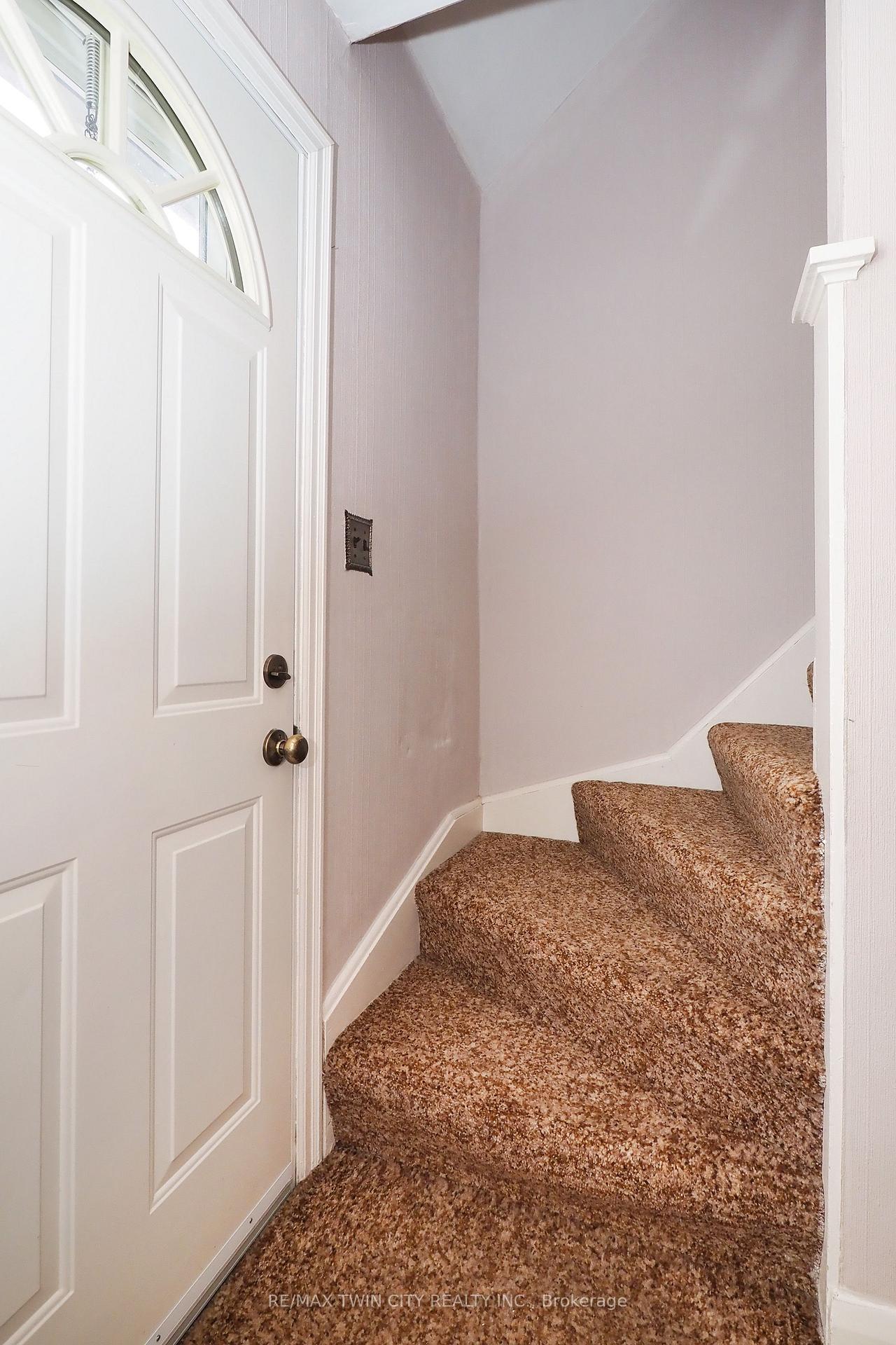 Photo 18 of 44 Ruby Street, Kitchener — HOMEH
