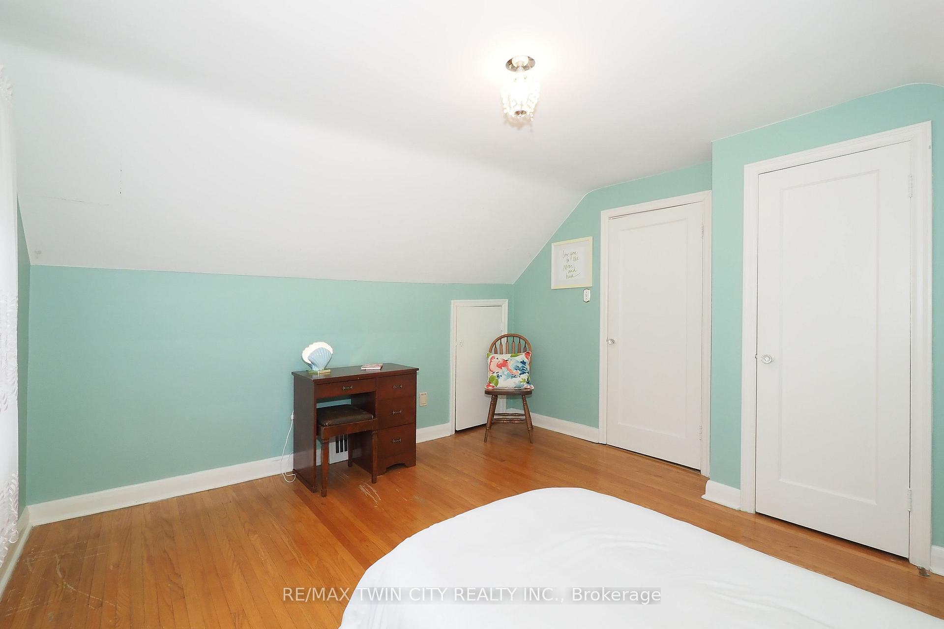 Photo 24 of 44 Ruby Street, Kitchener — HOMEH