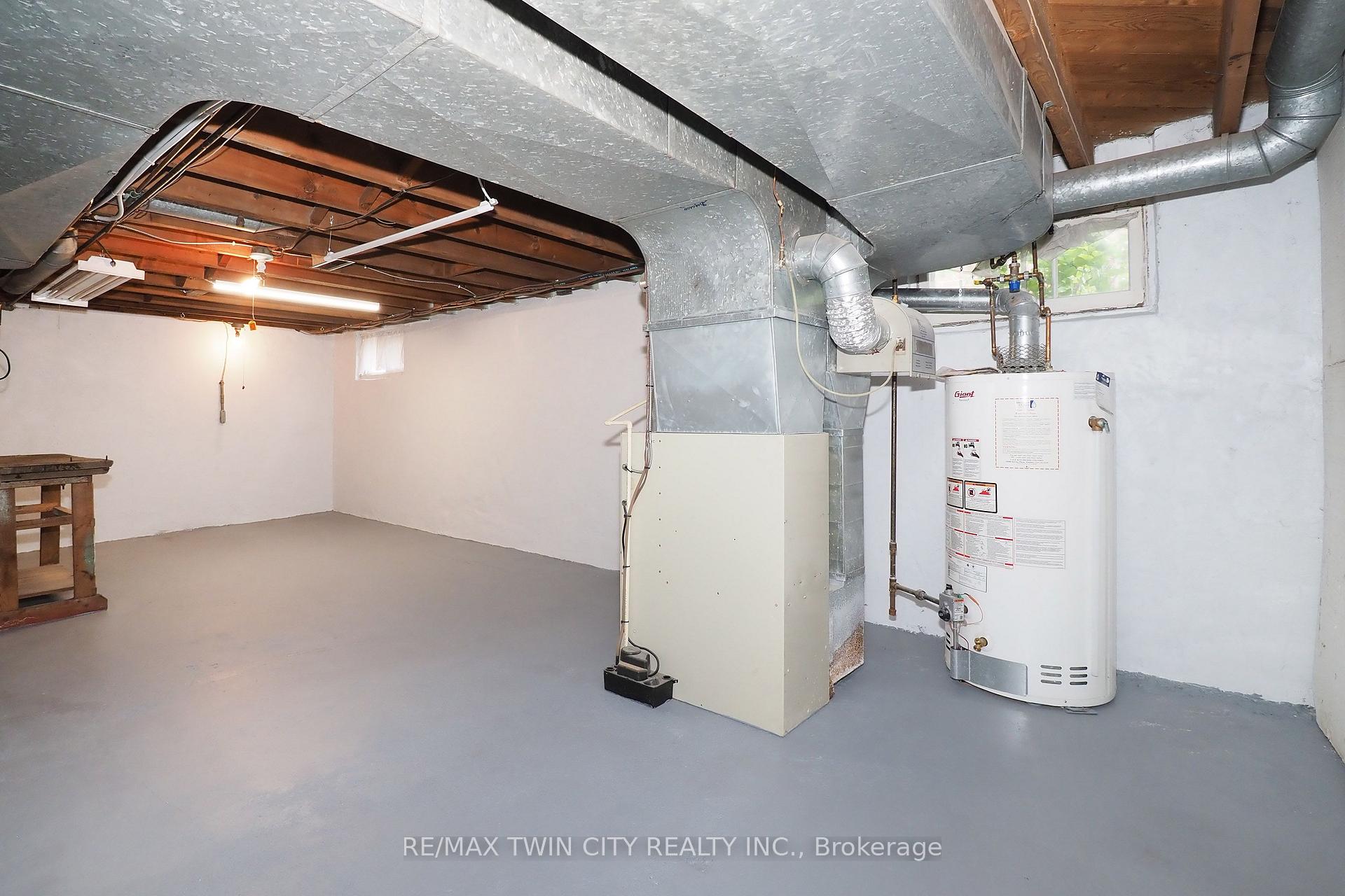 Photo 32 of 44 Ruby Street, Kitchener — HOMEH