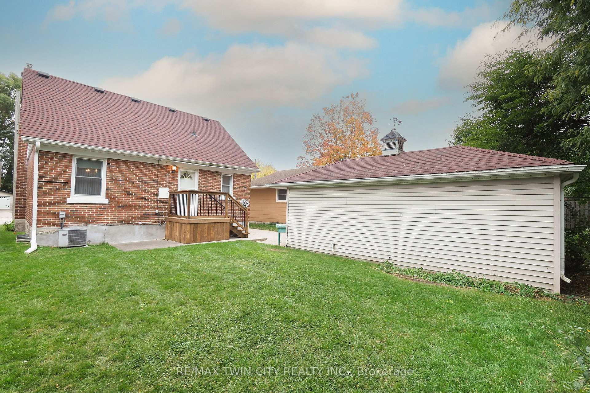 Photo 34 of 44 Ruby Street, Kitchener — HOMEH
