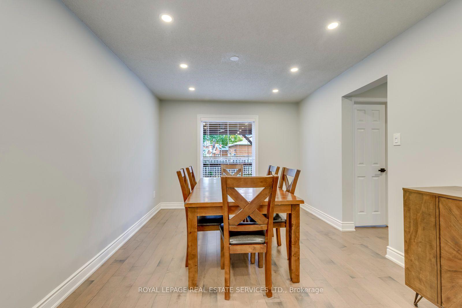 Photo 16 of 2100 Galena Crescent, Oakville, Wedgewood Creek — HOMEH
