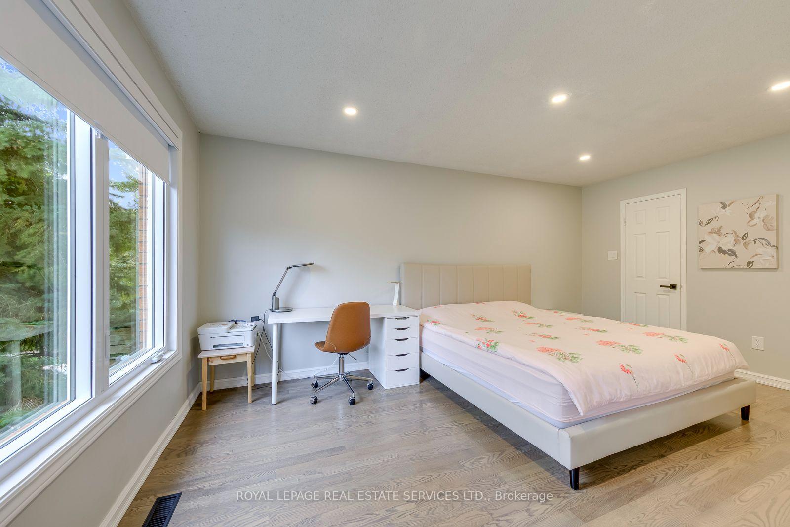 Photo 21 of 2100 Galena Crescent, Oakville, Wedgewood Creek — HOMEH