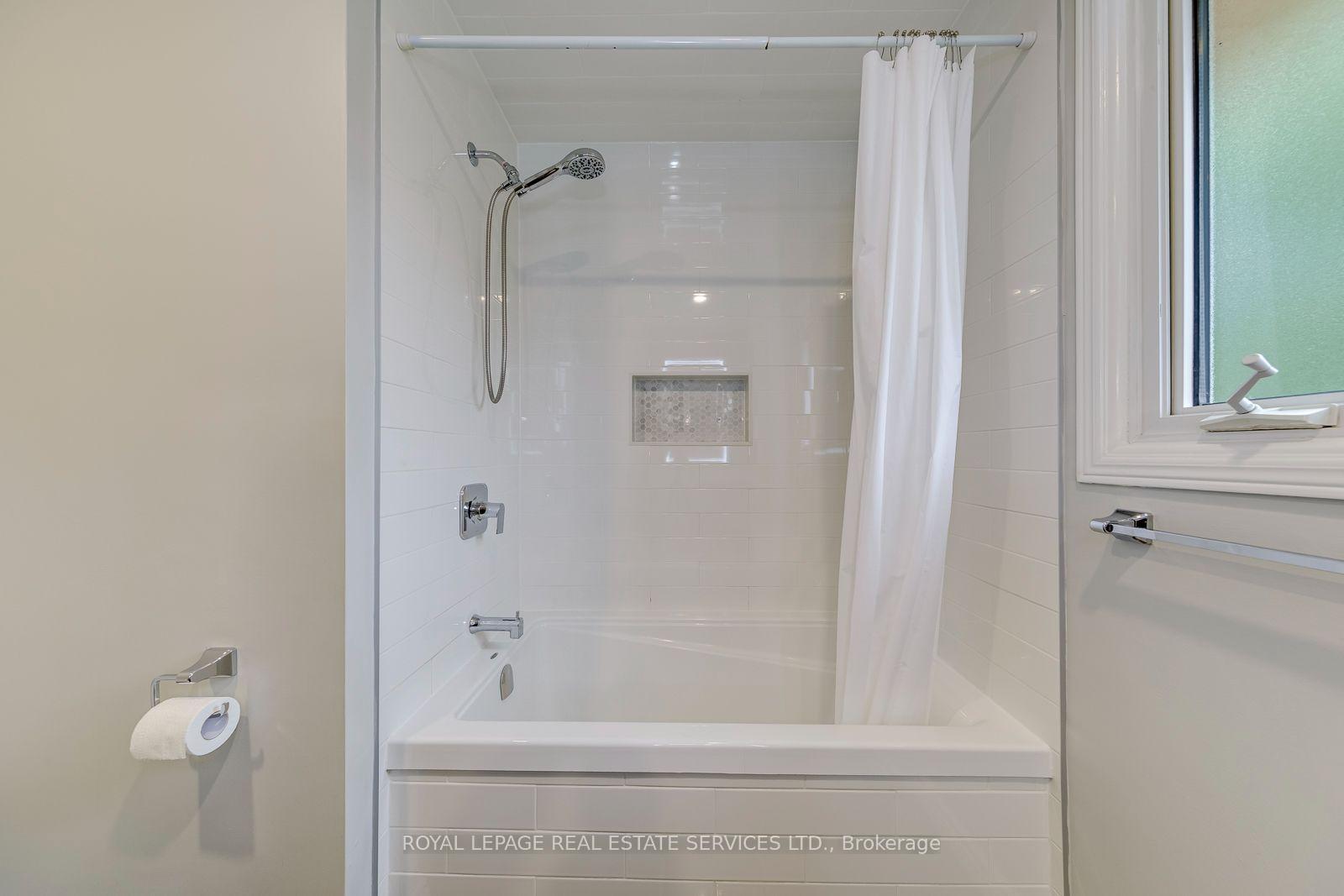 Photo 32 of 2100 Galena Crescent, Oakville, Wedgewood Creek — HOMEH
