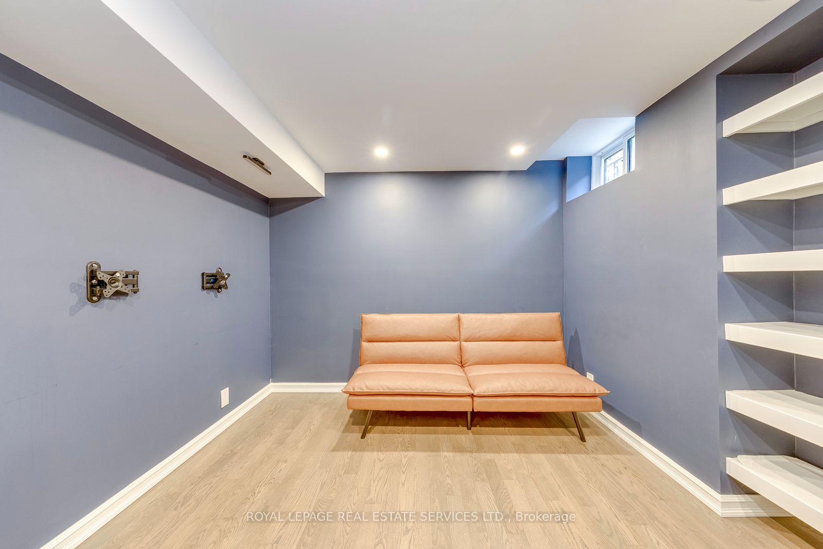 Photo 38 of 2100 Galena Crescent, Oakville, Wedgewood Creek — HOMEH