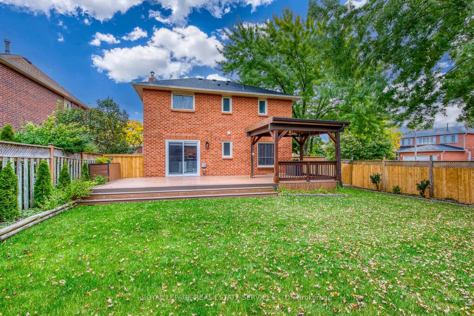 Photo 46 of 2100 Galena Crescent, Oakville, Wedgewood Creek — HOMEH