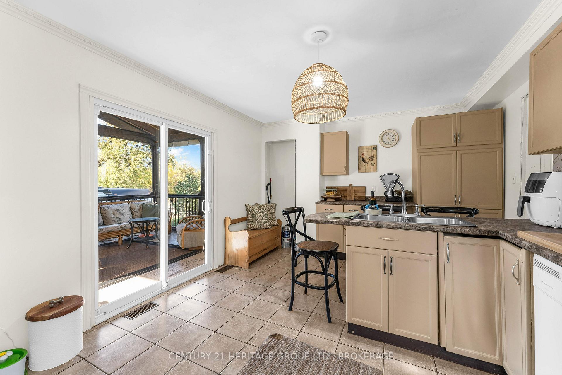 Photo 16 of 86 Concession Street, Westport, Westport — HOMEH
