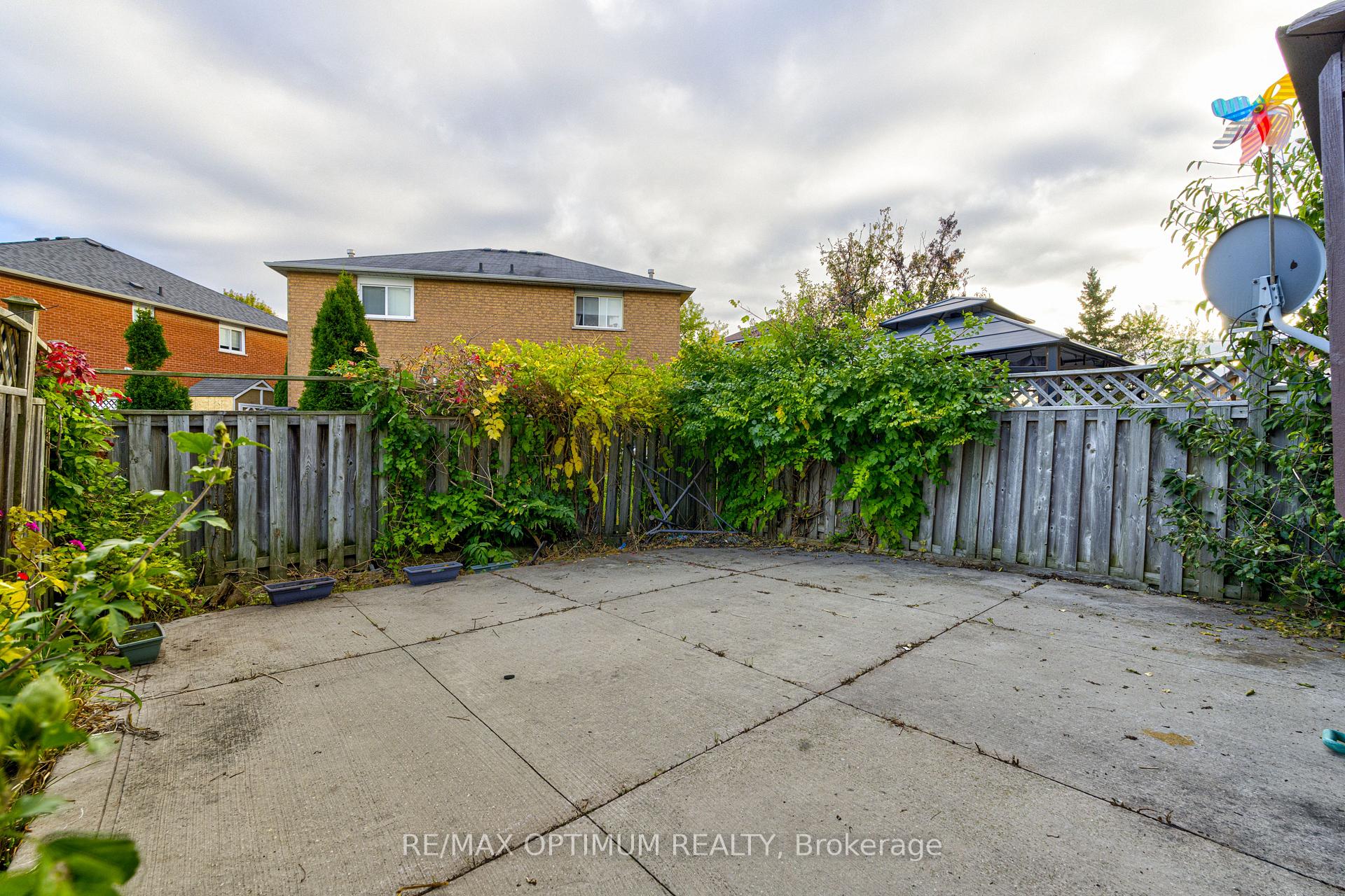 Photo 35 of 3812 Craighurst Avenue, Mississauga, Lisgar — HOMEH