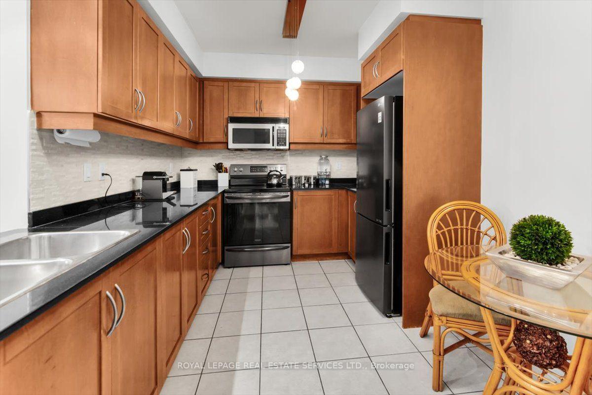 Photo 4 of Unit 317, 28 William Carson Crescent, North York, St. Andrew-Windfields — HOMEH