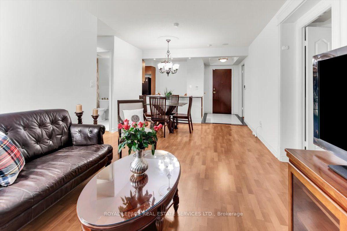 Photo 8 of Unit 317, 28 William Carson Crescent, North York, St. Andrew-Windfields — HOMEH