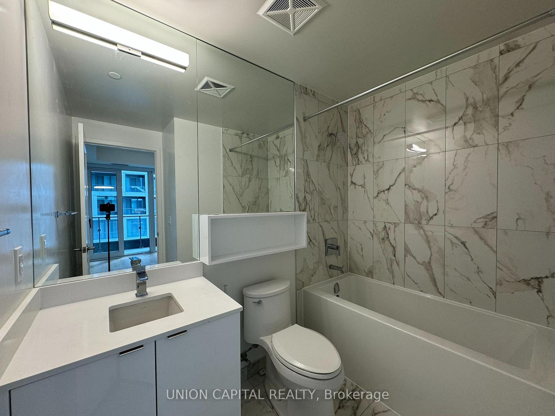 Photo 6 of Unit 629, 60 Princess Street, Toronto, Waterfront Communities — HOMEH