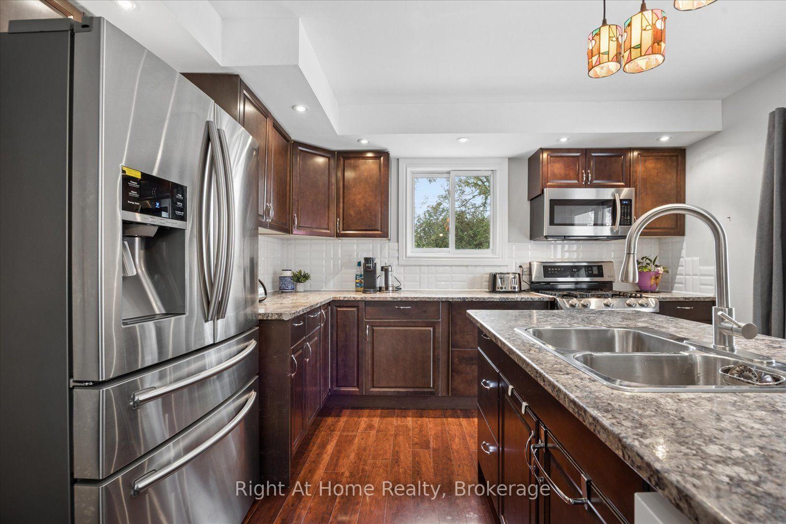 Photo 16 of 1145 Valley Court, Oshawa, Lakeview — HOMEH
