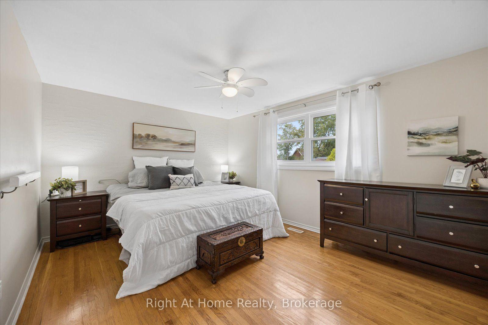 Photo 20 of 1145 Valley Court, Oshawa, Lakeview — HOMEH
