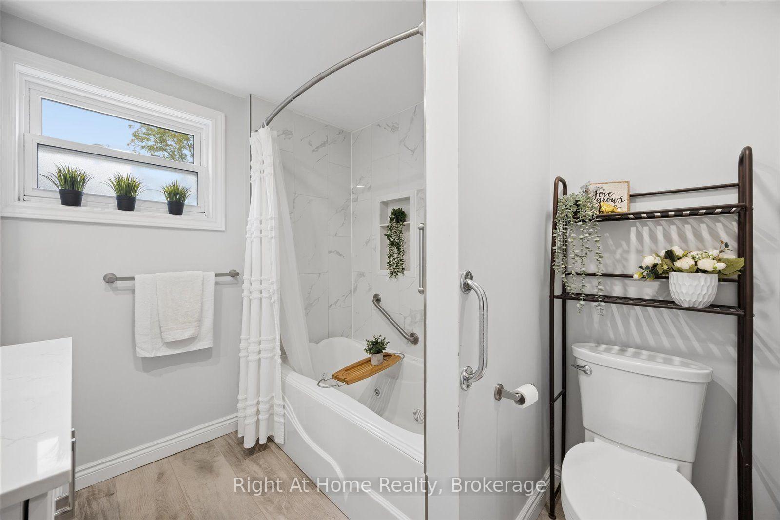 Photo 23 of 1145 Valley Court, Oshawa, Lakeview — HOMEH